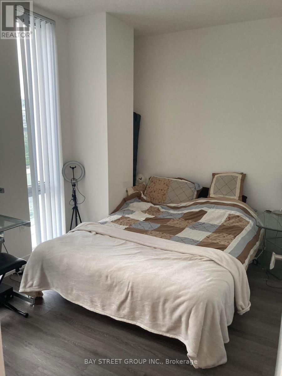 Photo 3 of 809 138 Downes Street, Toronto ON