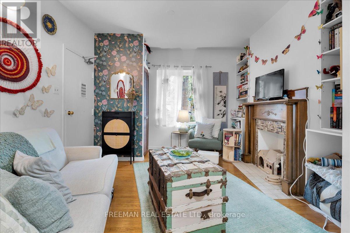 Photo 10 of 769 Euclid Avenue, Toronto ON