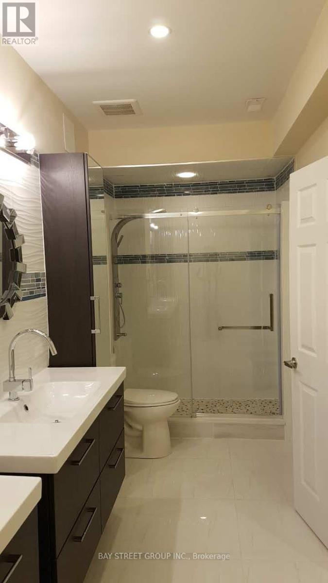 Photo 14 of 209 Kentland Street N, Markham ON