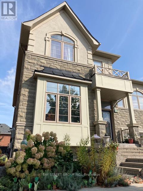 Photo 18 of 209 Kentland Street N, Markham ON