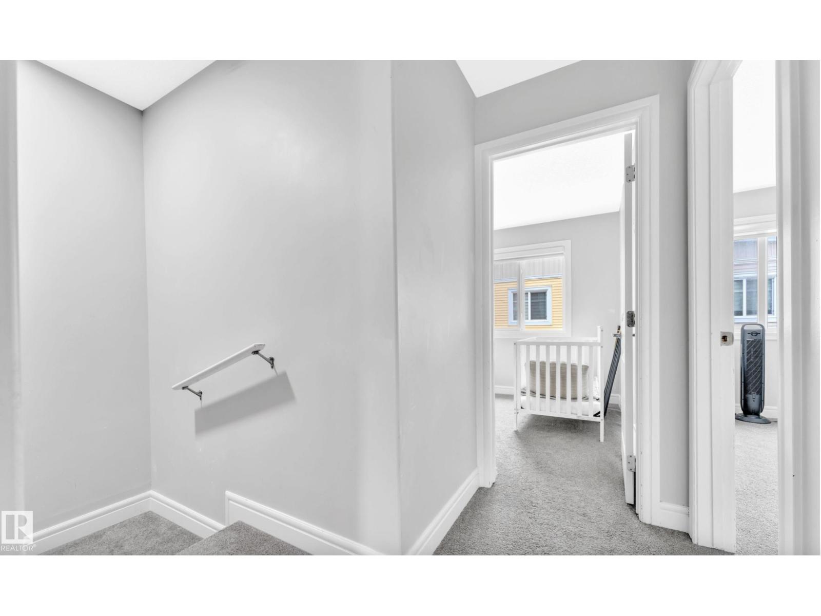 Photo 13 of 21 2803 14 Av Nw, Edmonton AB