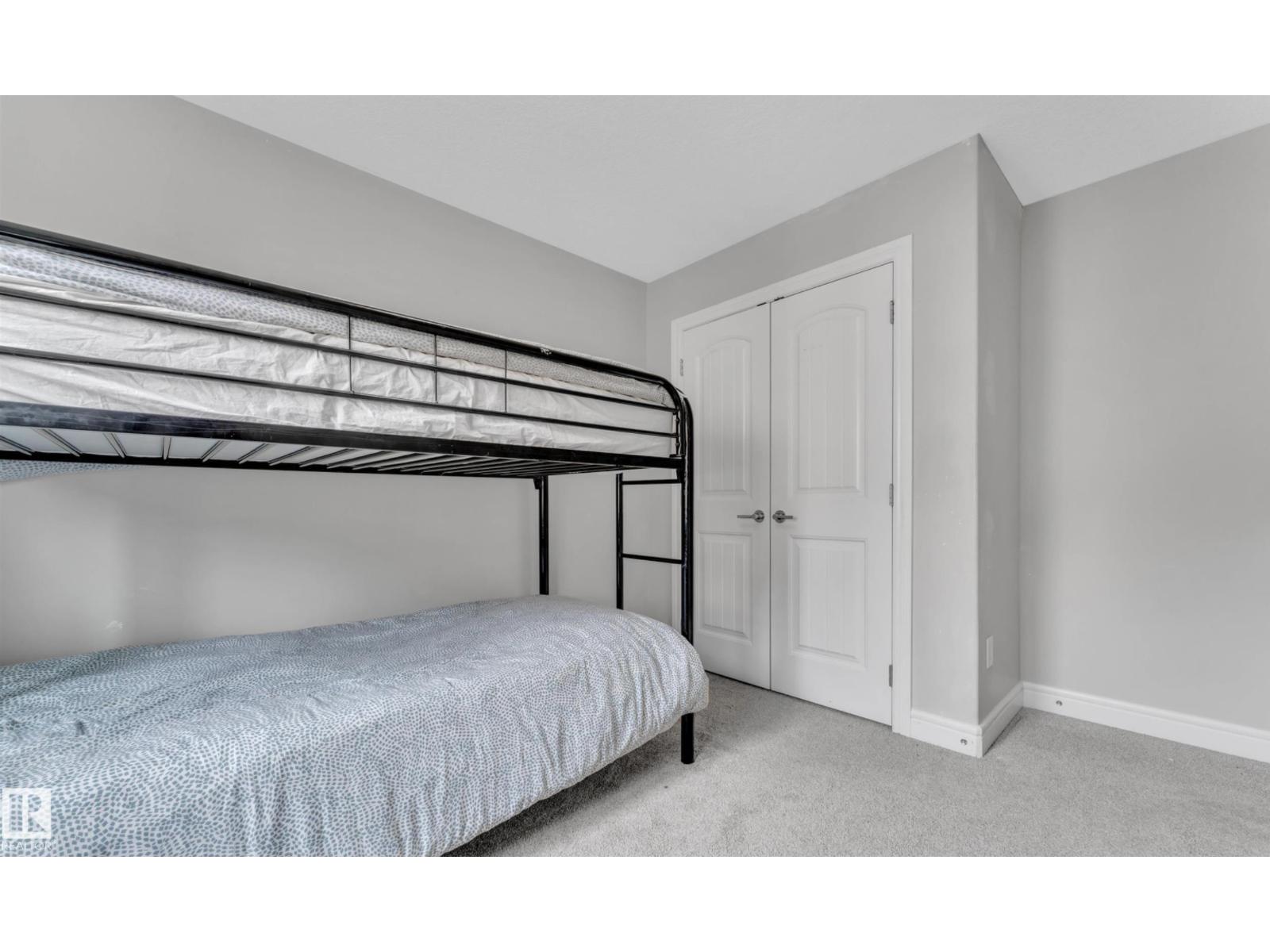 Photo 10 of 21 2803 14 Av Nw, Edmonton AB