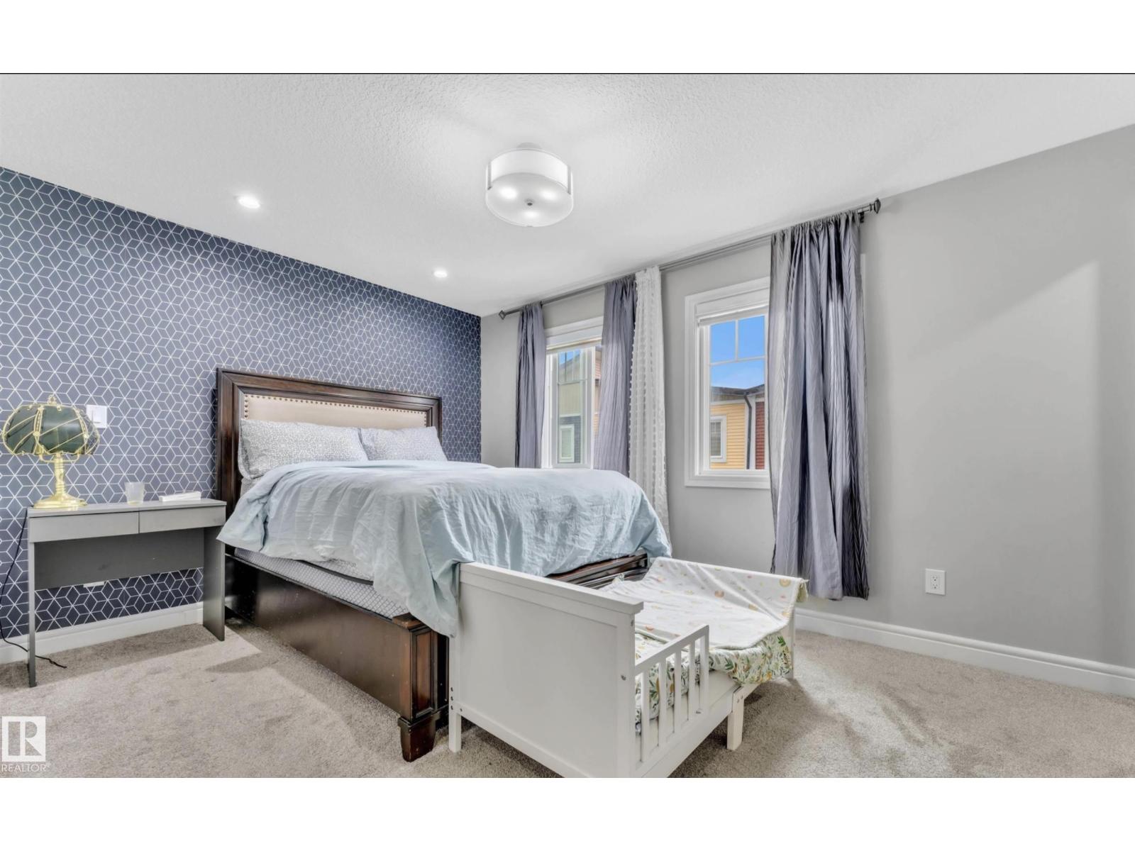Photo 14 of 21 2803 14 Av Nw, Edmonton AB