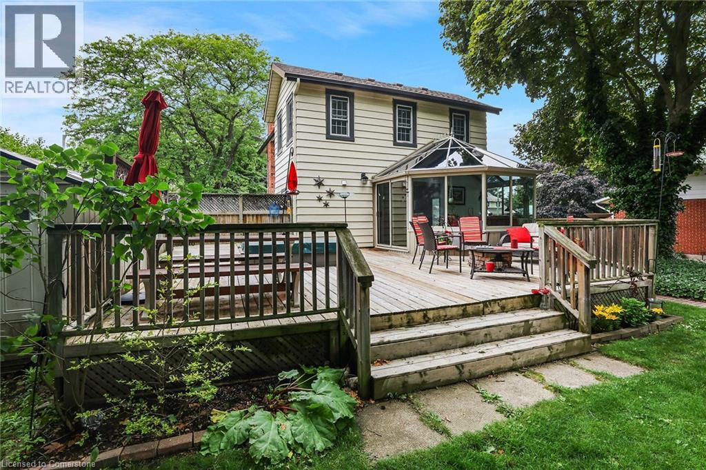 Photo 25 of 10 Maple Avenue, Grimsby ON