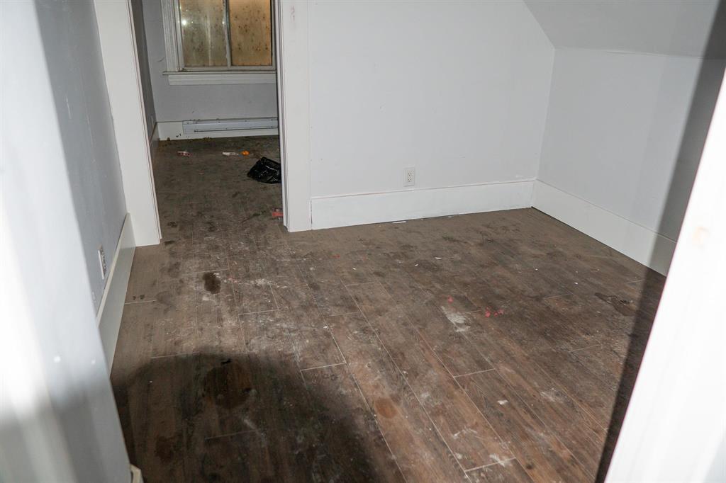 Photo 7 of 493 Flora Avenue, Winnipeg MB