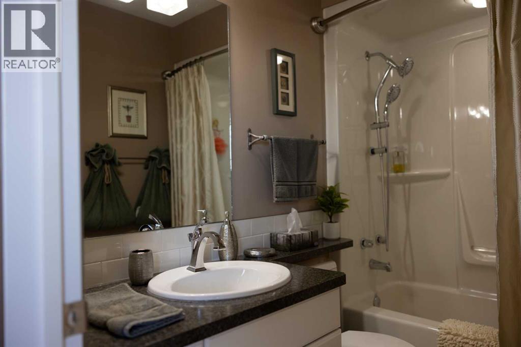 Photo 30 of 622 Thistle Crescent, Pincher Creek AB