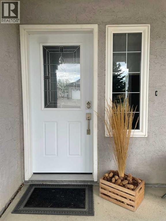 Photo 43 of 622 Thistle Crescent, Pincher Creek AB