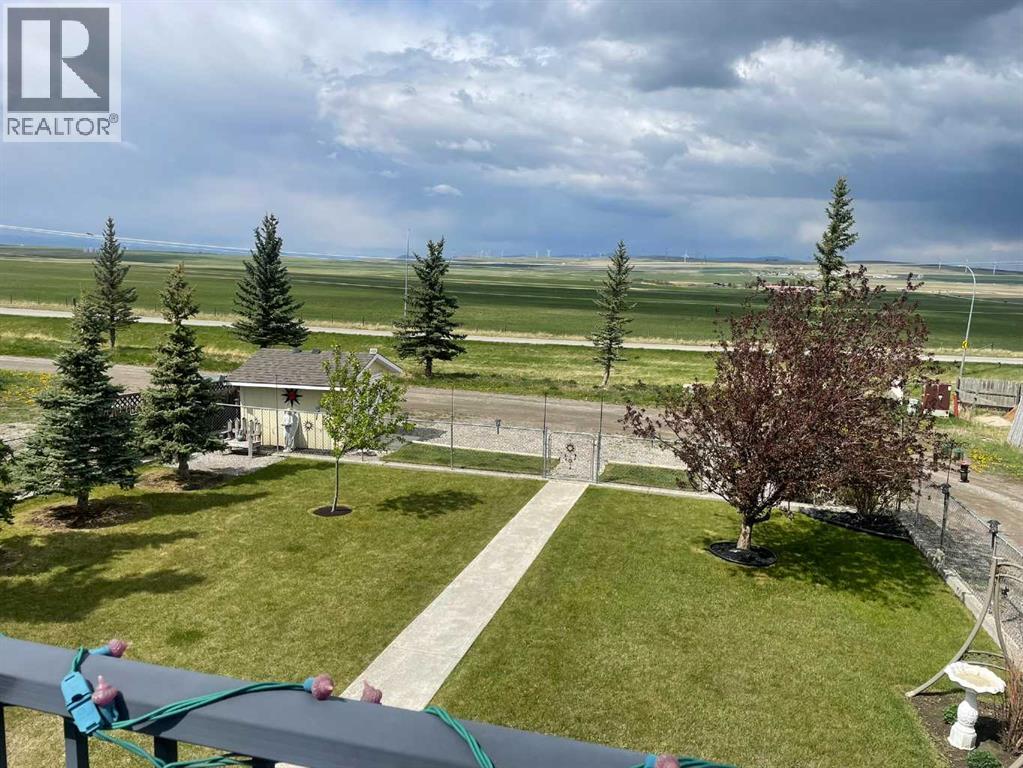 Photo 25 of 622 Thistle Crescent, Pincher Creek AB