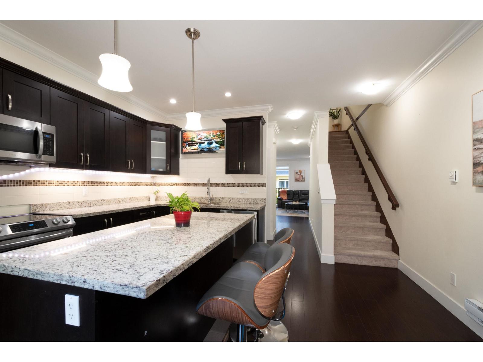 Photo 7 of 8 6383 140 Street, Surrey BC