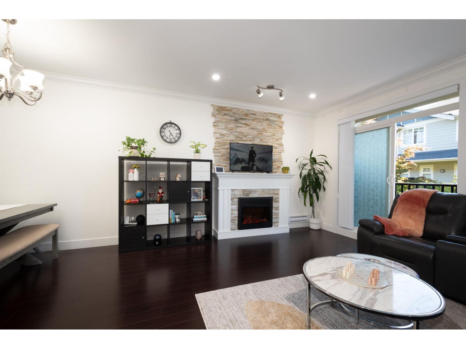Photo 3 of 8 6383 140 Street, Surrey BC