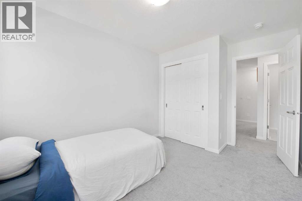 Single Family House for Sale in  Sheriff King Street SW Yorkville Calgary 