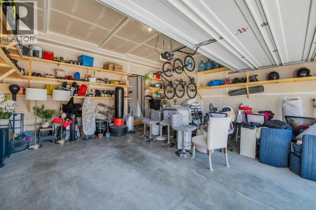 Single Family House for Sale in  Sheriff King Street SW Yorkville Calgary 