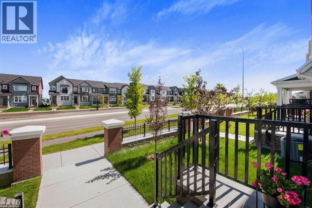 Single Family House for Sale in  Sheriff King Street SW Yorkville Calgary 
