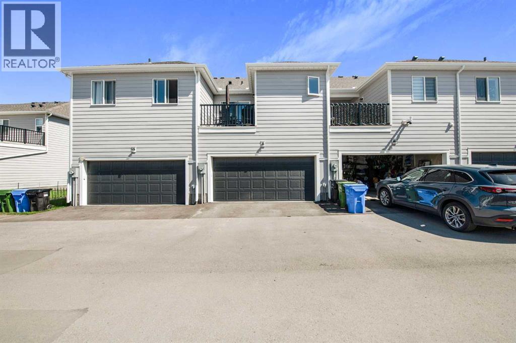 Single Family House for Sale in  Sheriff King Street SW Yorkville Calgary 