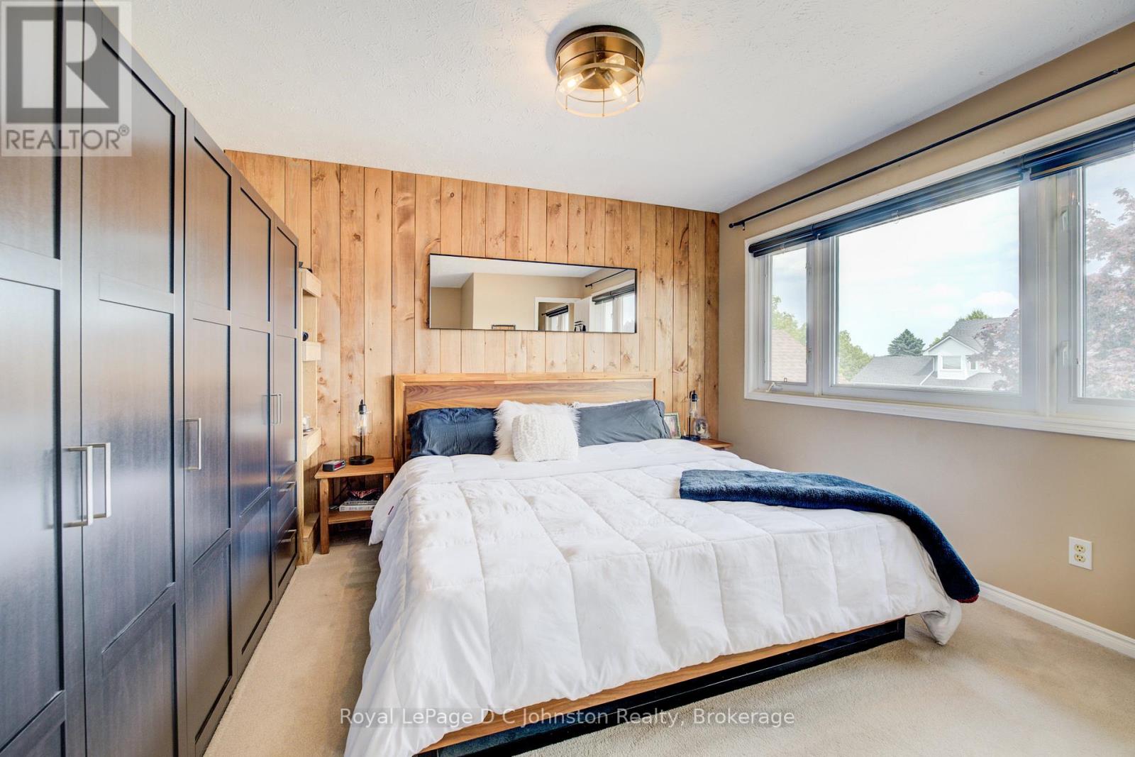 Photo 10 of 254 Scott Road, Cambridge ON