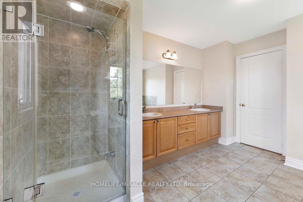 Photo 27 of Main Upper 1811 Esterbrooke Drive, Oshawa ON