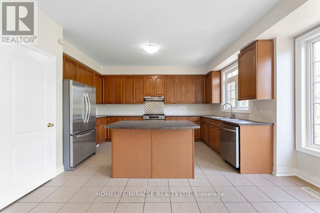 Photo 11 of Main Upper 1811 Esterbrooke Drive, Oshawa ON
