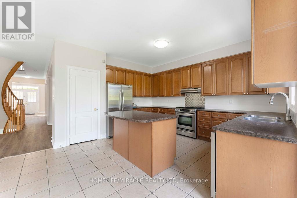 Photo 12 of Main Upper 1811 Esterbrooke Drive, Oshawa ON
