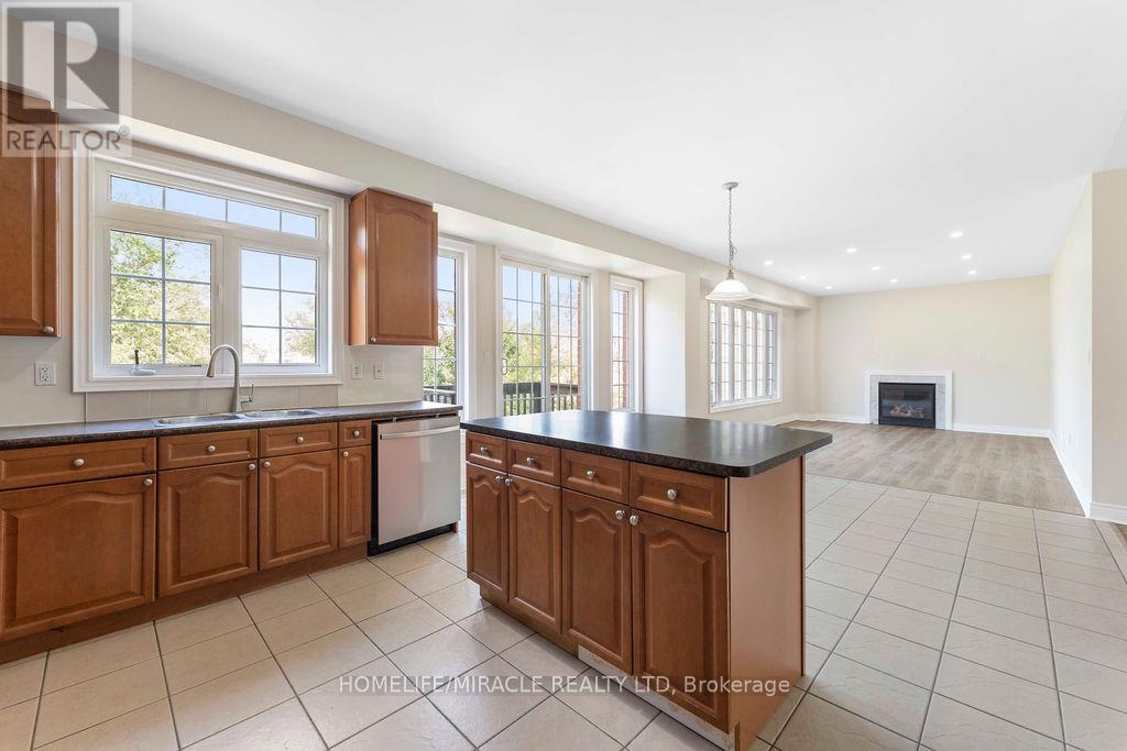 Photo 13 of Main Upper 1811 Esterbrooke Drive, Oshawa ON