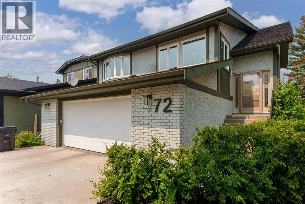 Single Family House 4 Level for Sale in  Edforth Crescent NW Edgemont Calgary 