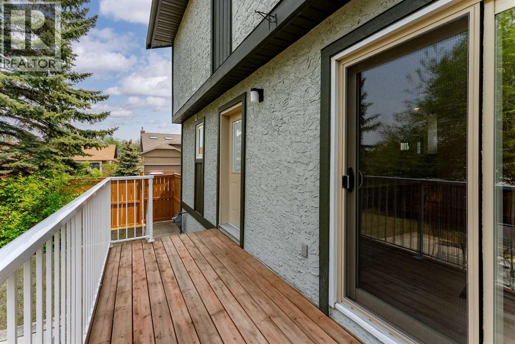 Single Family House 4 Level for Sale in  Edforth Crescent NW Edgemont Calgary 