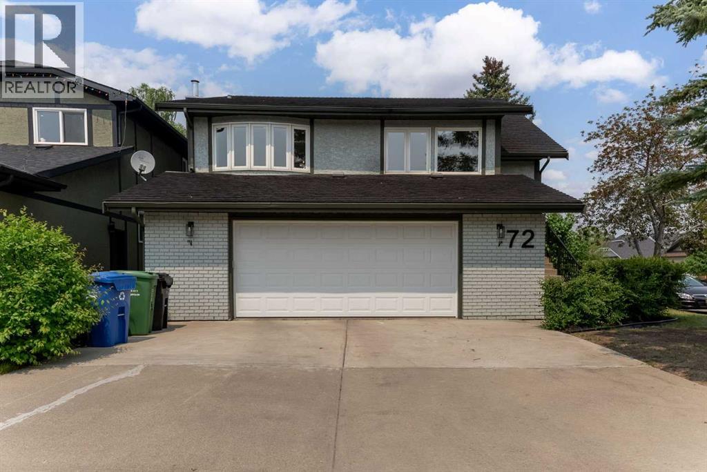 Single Family House 4 Level for Sale in  Edforth Crescent NW Edgemont Calgary 