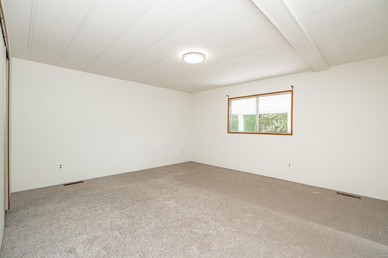Photo 19 of 58 2303 Cranley Drive, Surrey BC