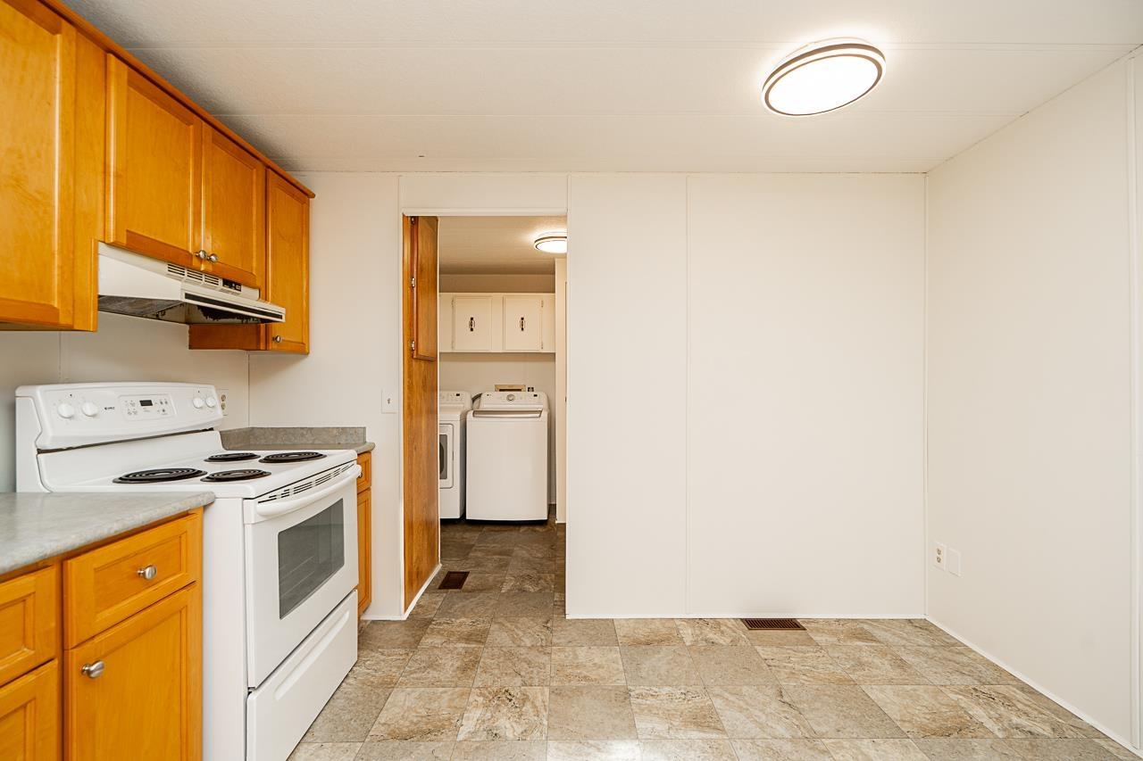 Photo 16 of 58 2303 Cranley Drive, Surrey BC