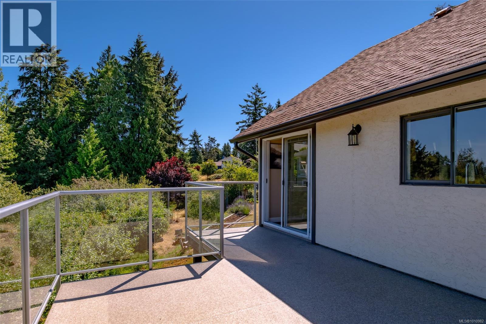 Photo 33 of 405 Heath Ave, Parksville BC