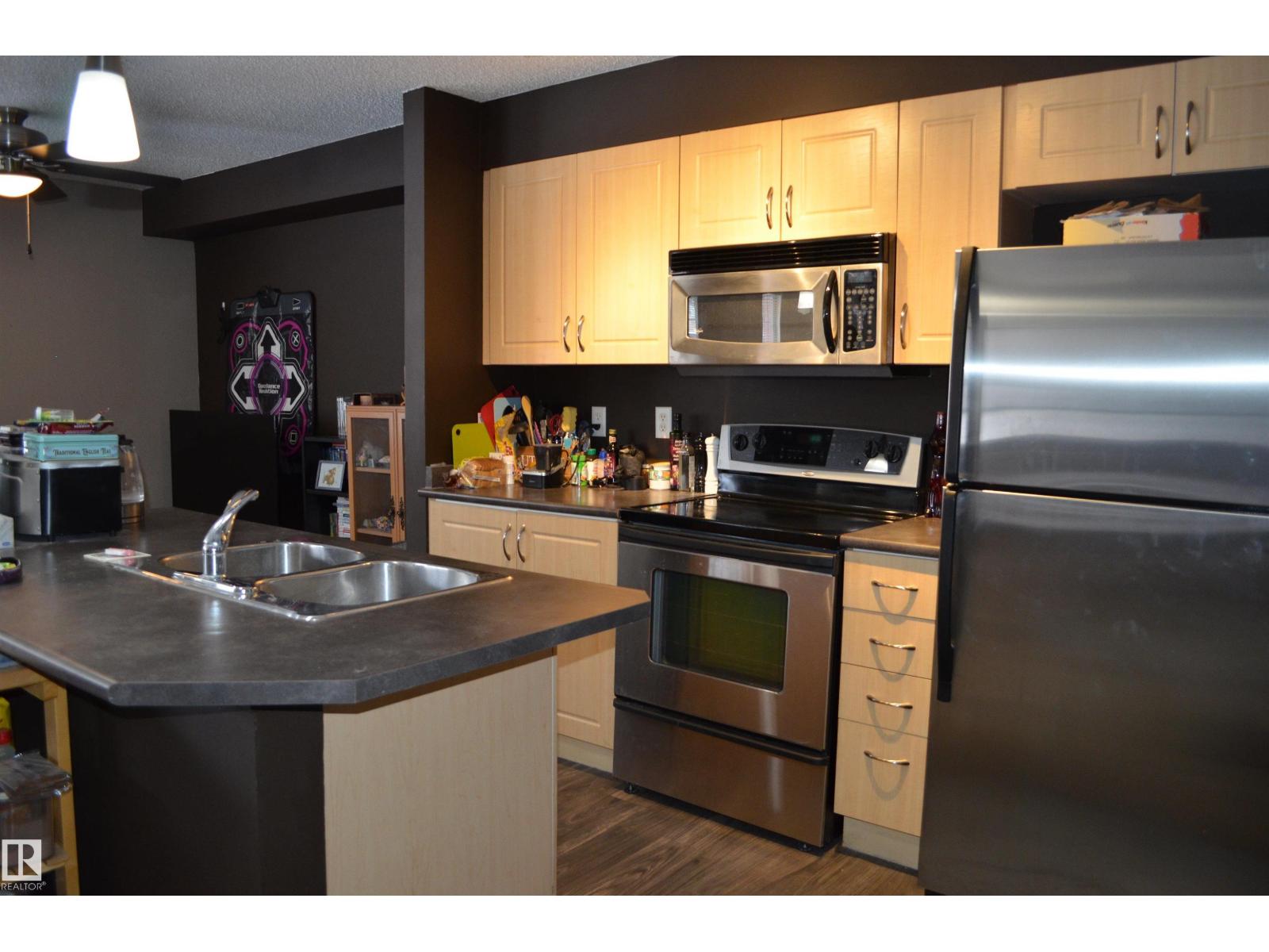 Photo 14 of 111 11445 Ellerslie Rd Sw, Edmonton AB