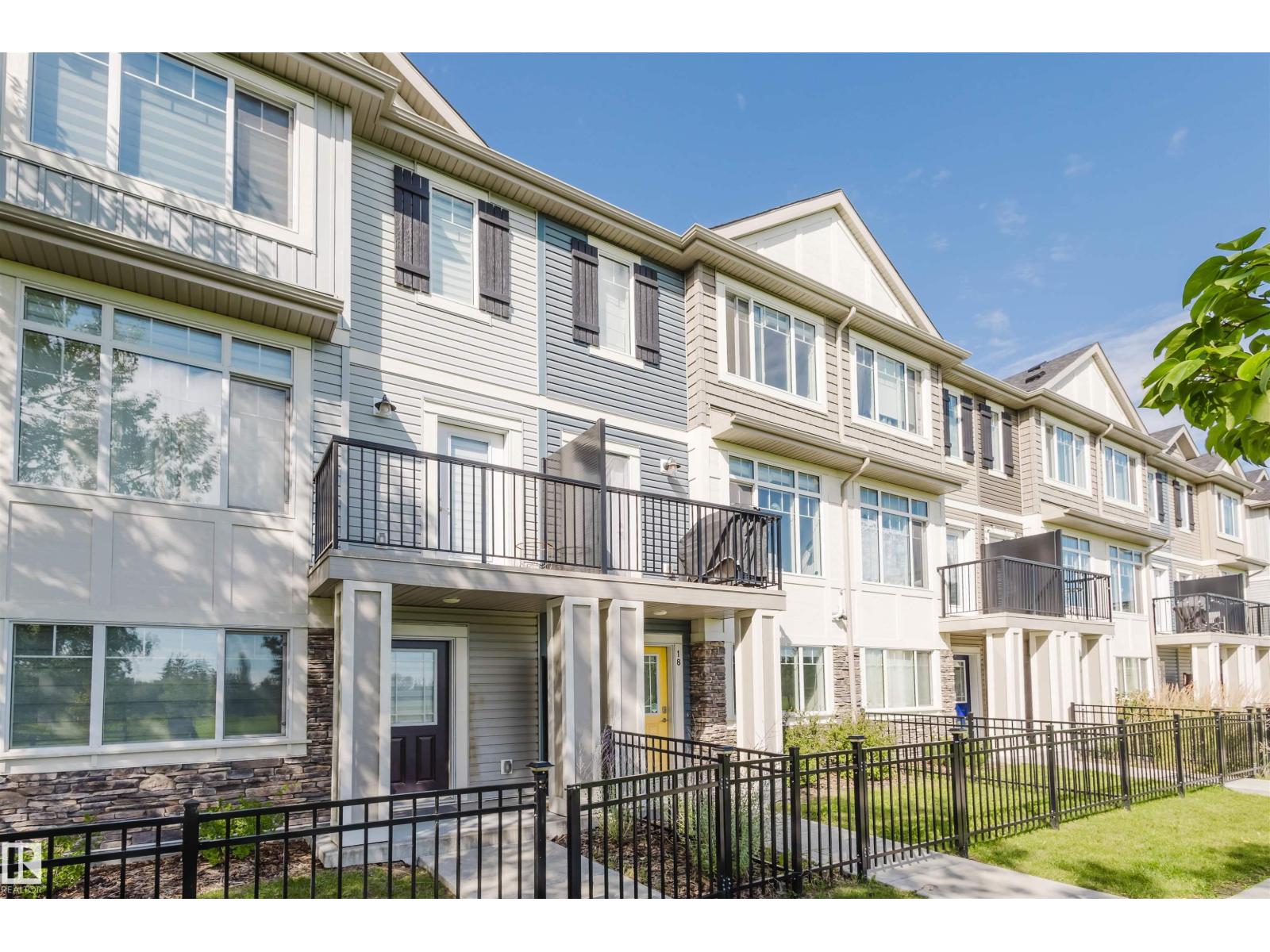 Photo 2 of 18 11373 12 Av Nw, Edmonton AB