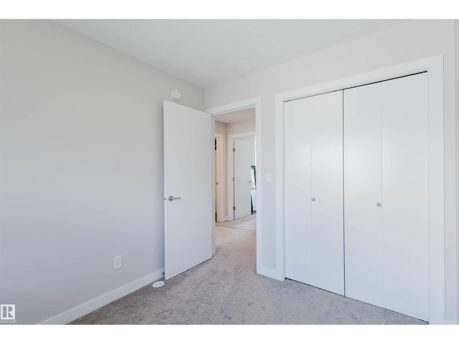 Photo 32 of 18 11373 12 Av Nw, Edmonton AB