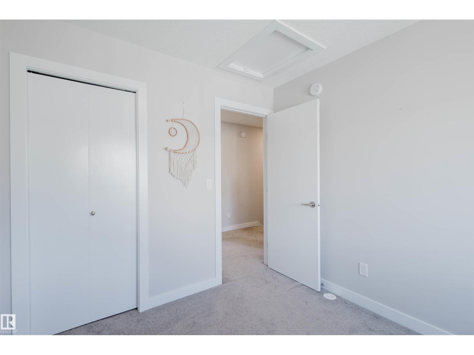 Photo 34 of 18 11373 12 Av Nw, Edmonton AB