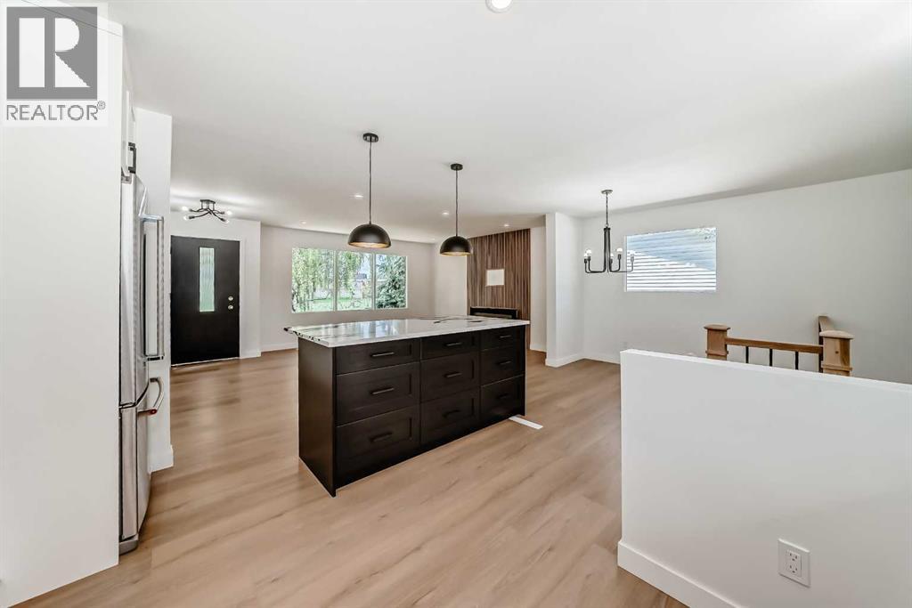 Single Family House Bungalow for Sale in  Varsity Drive NW Varsity Calgary 