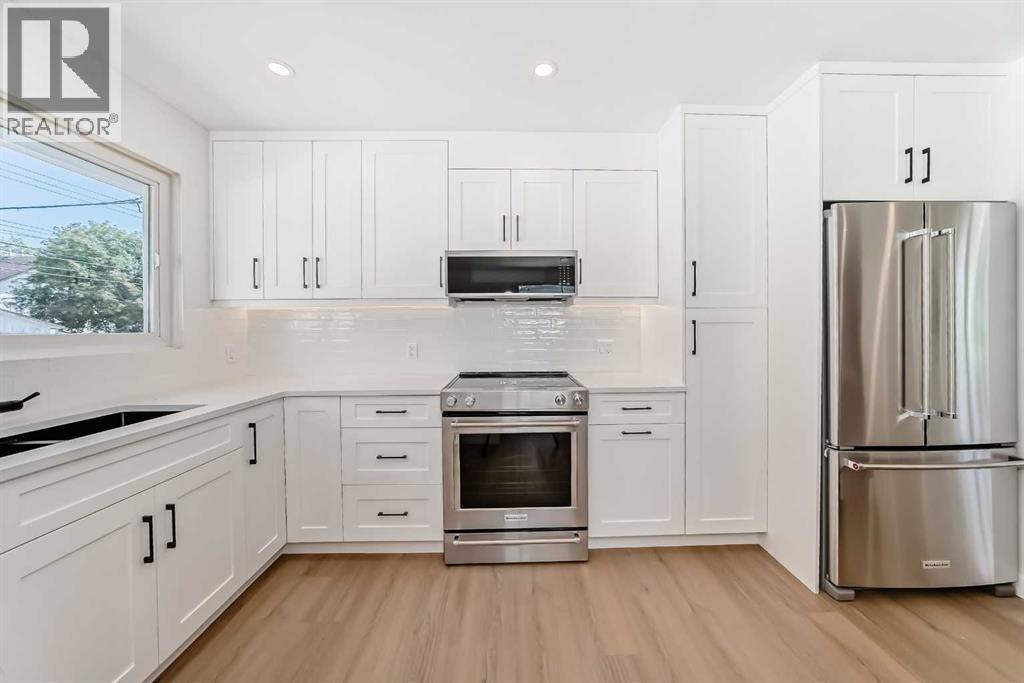 Single Family House Bungalow for Sale in  Varsity Drive NW Varsity Calgary 