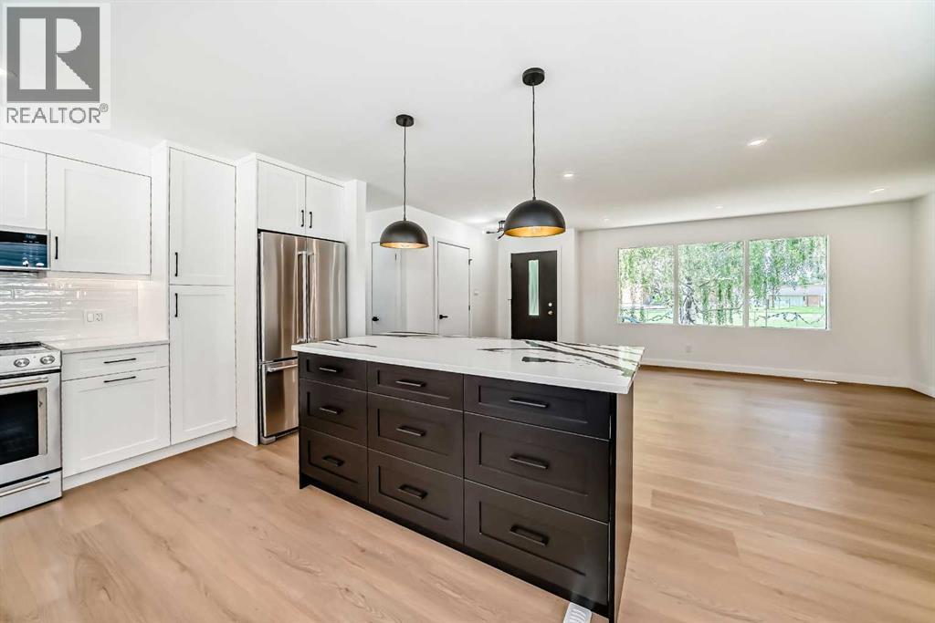 Single Family House Bungalow for Sale in  Varsity Drive NW Varsity Calgary 