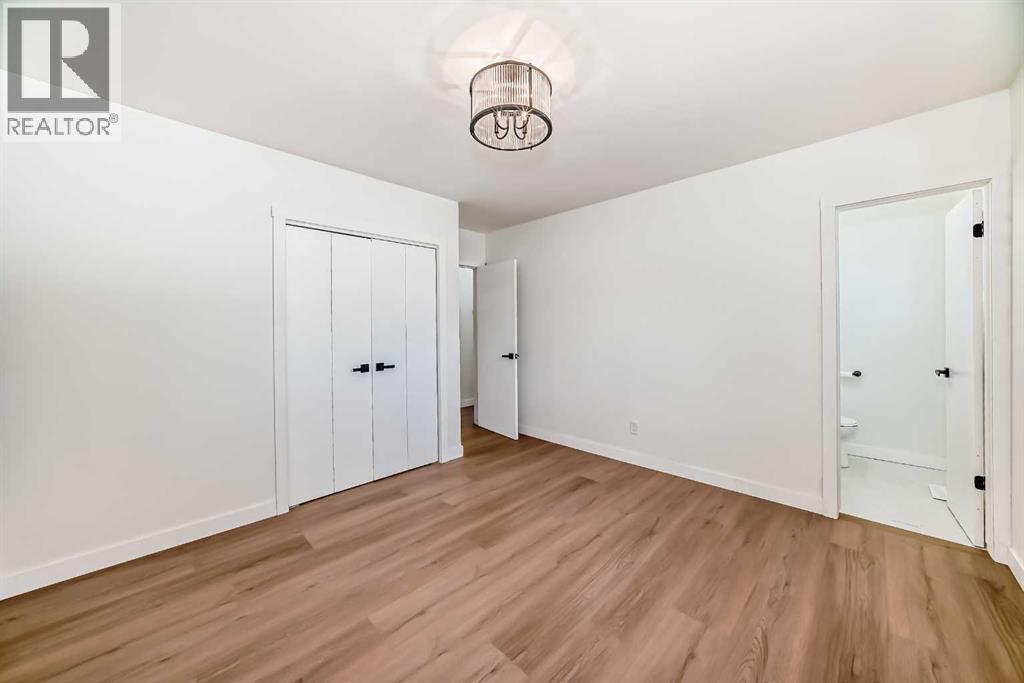 Single Family House Bungalow for Sale in  Varsity Drive NW Varsity Calgary 