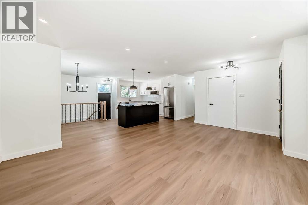 Single Family House Bungalow for Sale in  Varsity Drive NW Varsity Calgary 