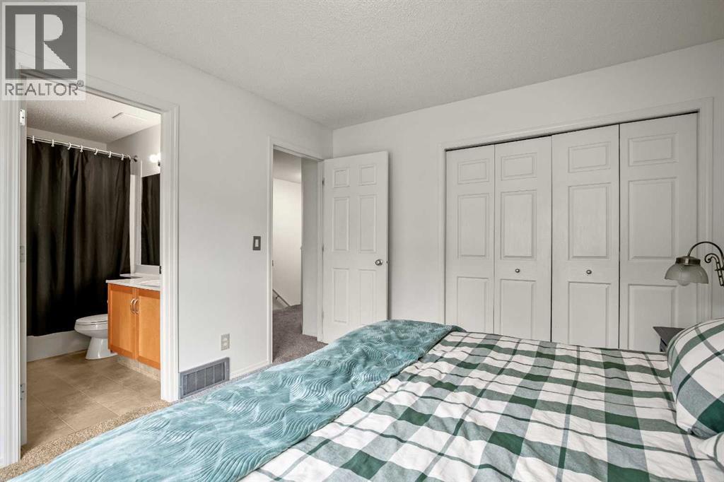 Single Family House 3 Level for Sale in  Bridlewood Lane SW Bridlewood Calgary 