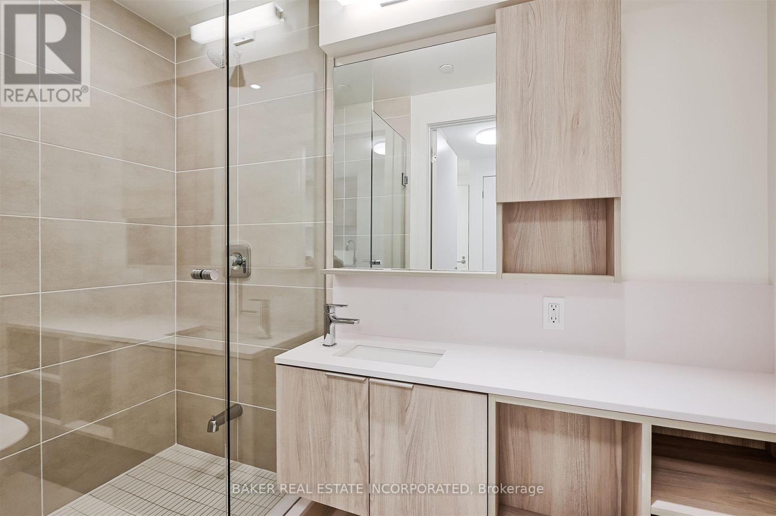Photo 2 of 702 223 Redpath Avenue, Toronto ON