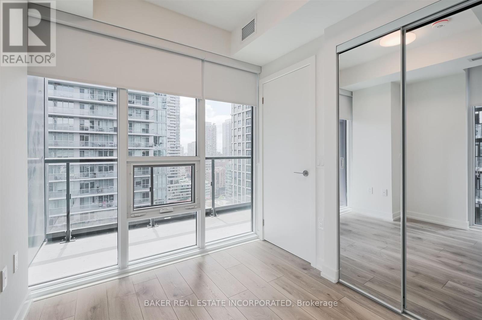 Photo 6 of 702 223 Redpath Avenue, Toronto ON