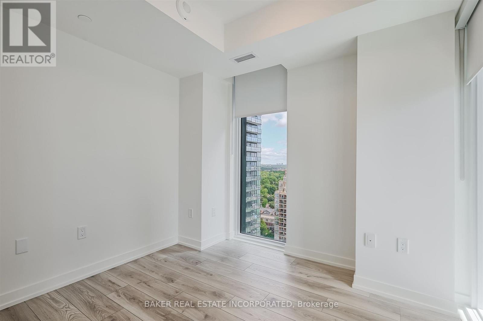 Photo 3 of 702 223 Redpath Avenue, Toronto ON