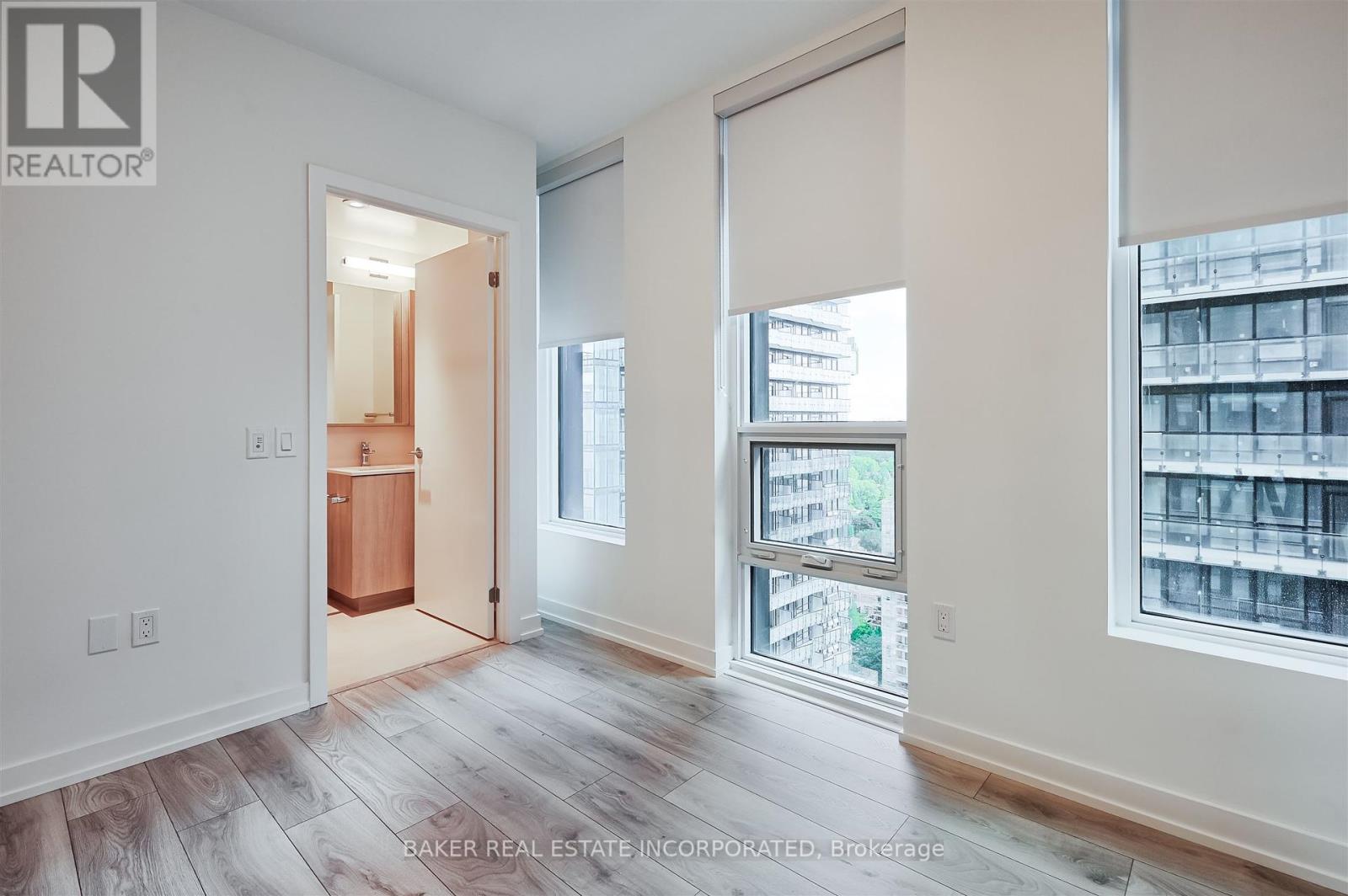 Photo 5 of 702 223 Redpath Avenue, Toronto ON