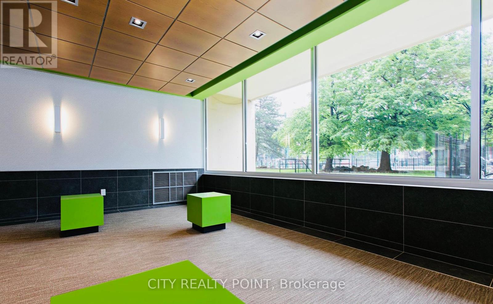 Photo 8 of 709 666 Spadina Avenue, Toronto ON