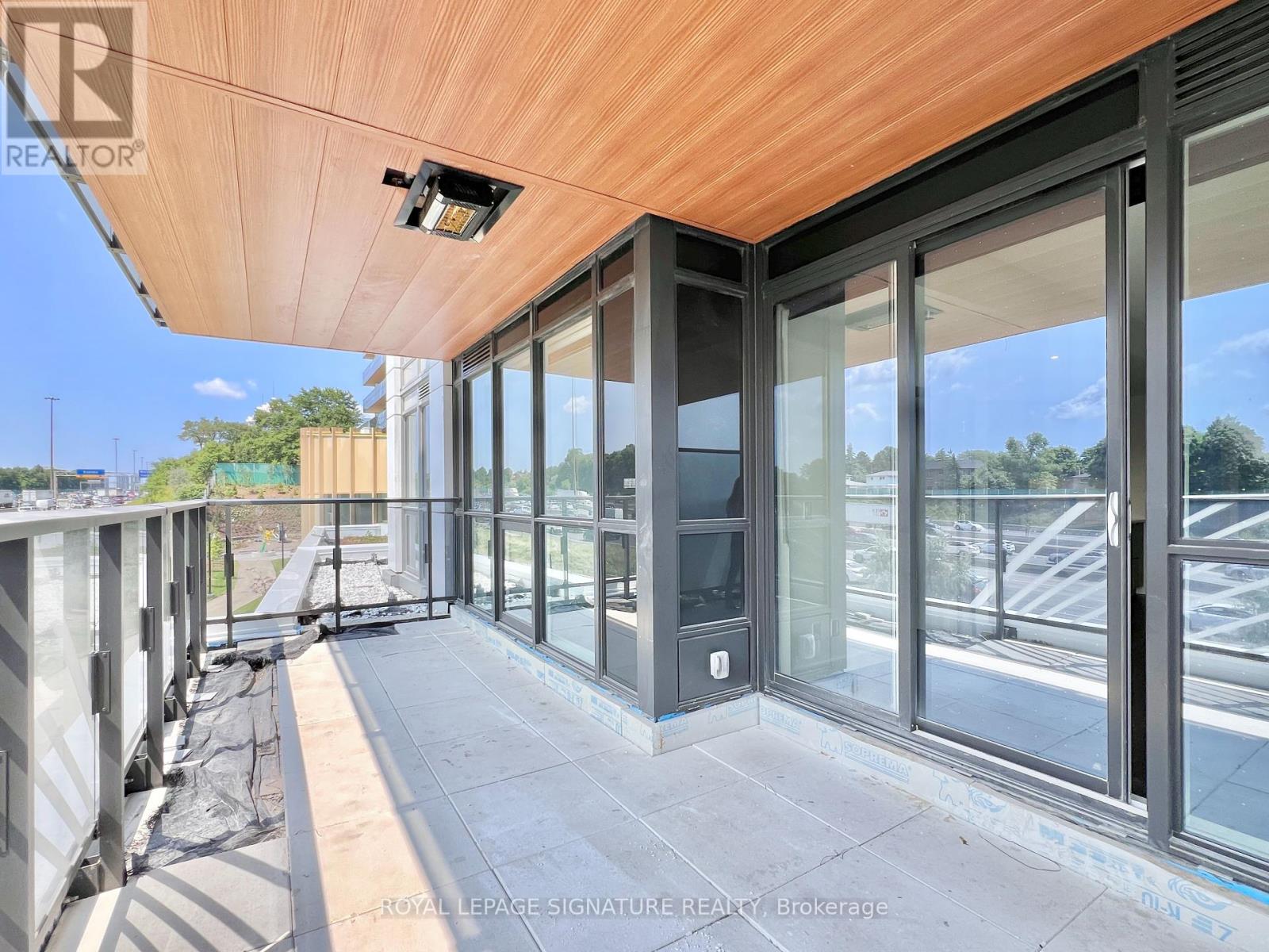 Photo 11 of 305 27 Mcmahon Drive, Toronto ON