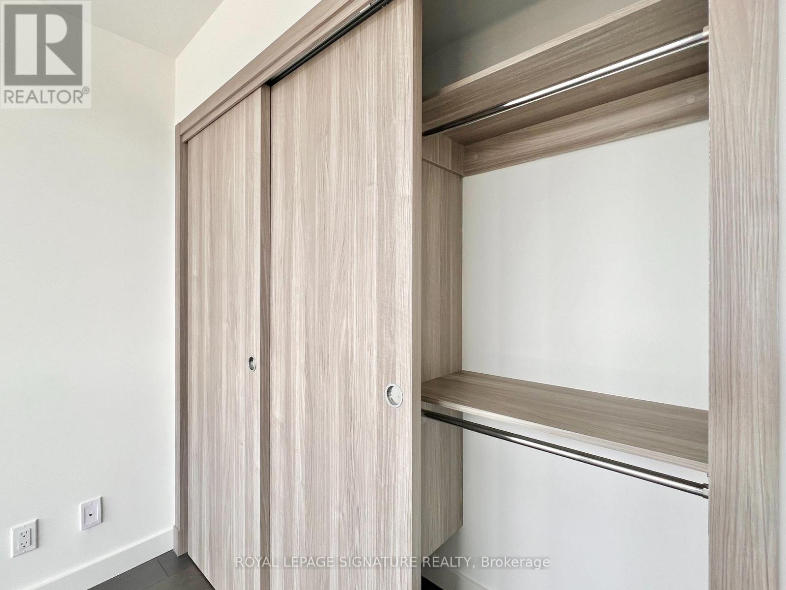Photo 20 of 305 27 Mcmahon Drive, Toronto ON