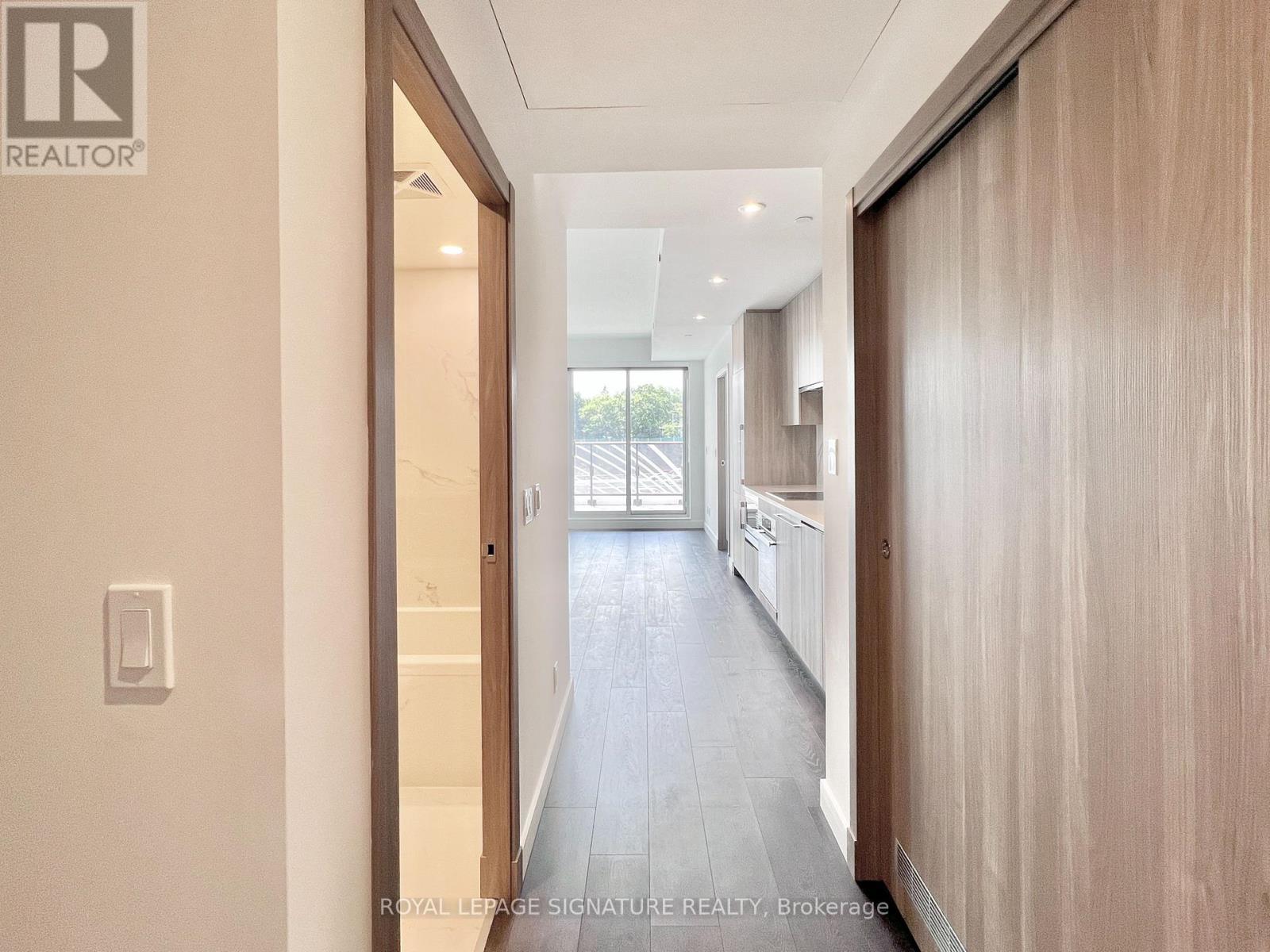 Photo 29 of 305 27 Mcmahon Drive, Toronto ON