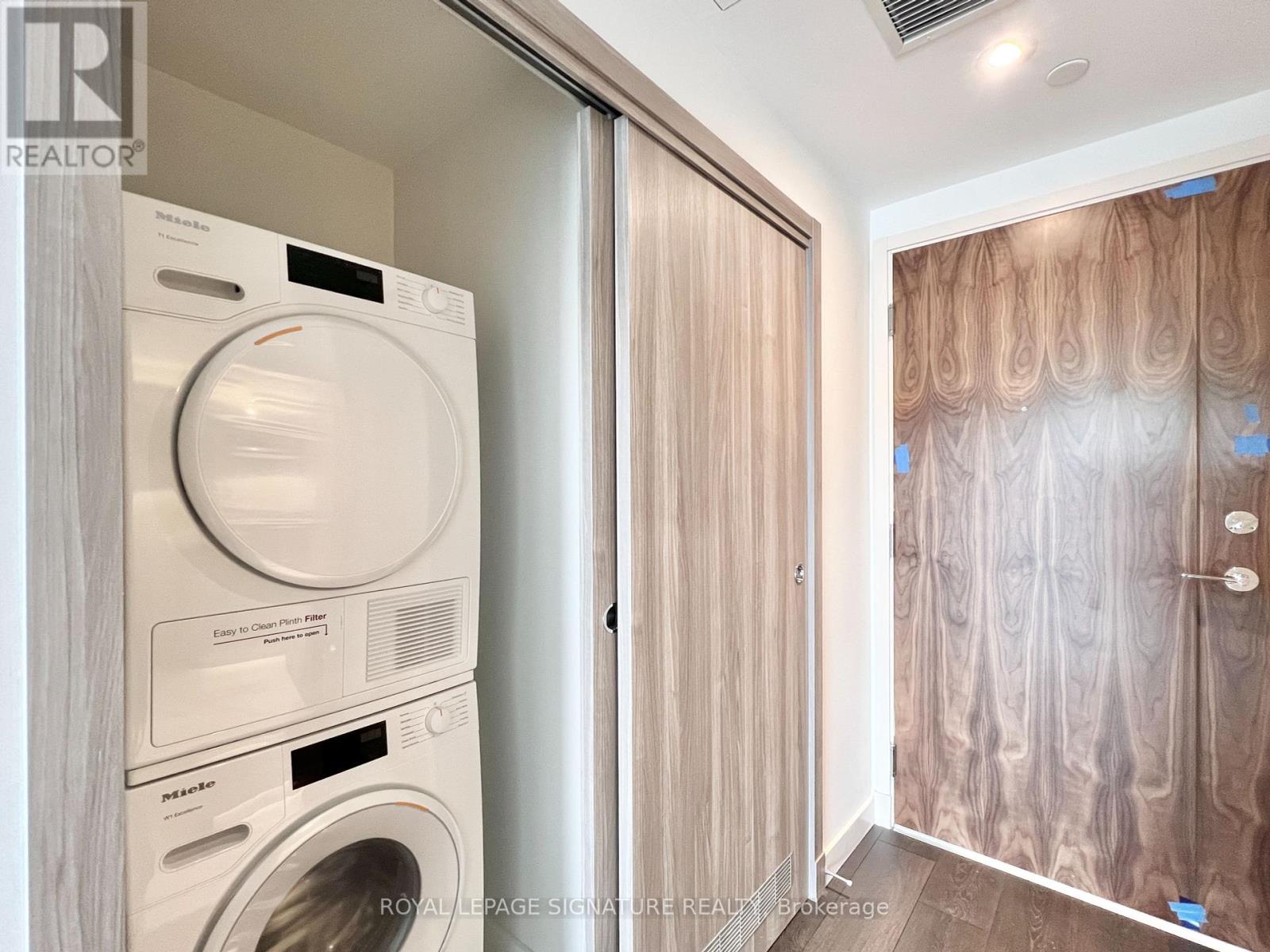 Photo 32 of 305 27 Mcmahon Drive, Toronto ON