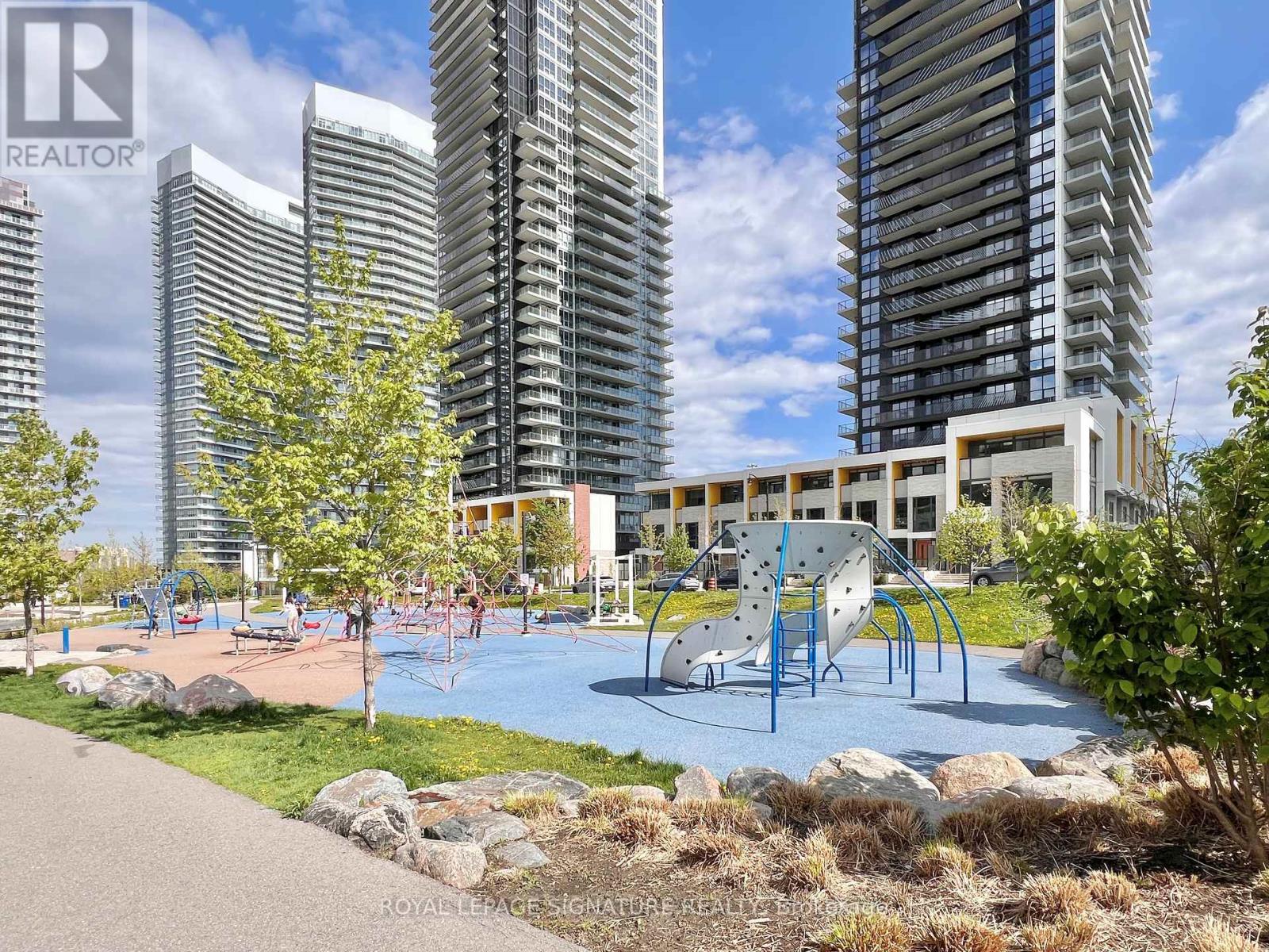 Photo 34 of 305 27 Mcmahon Drive, Toronto ON