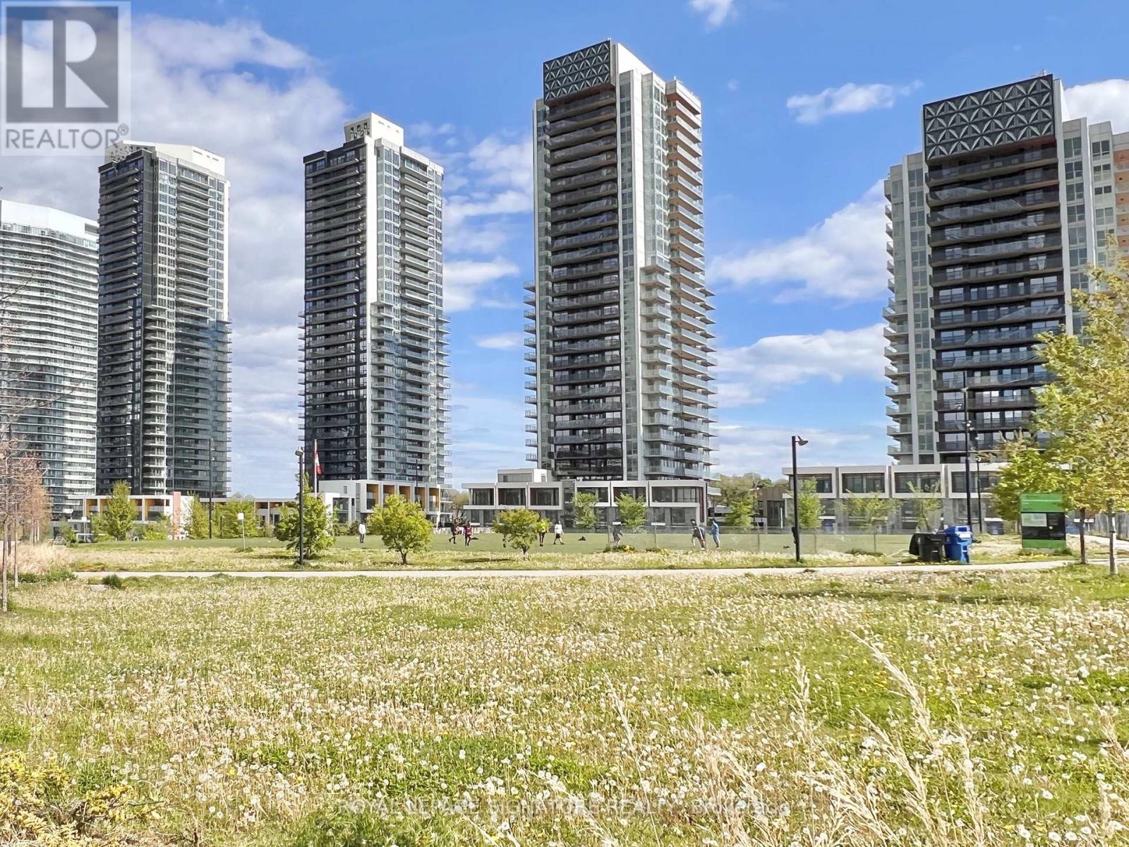 Photo 35 of 305 27 Mcmahon Drive, Toronto ON